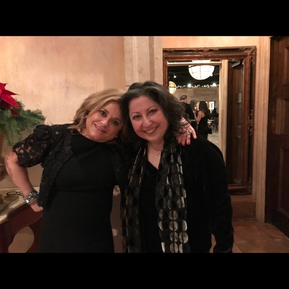 Meet your Posher, Antonette - Picture 1 of 1